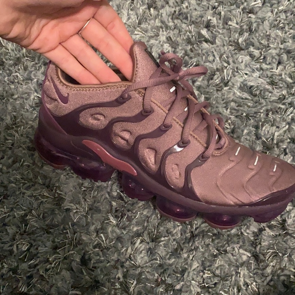 Air vapor max plus